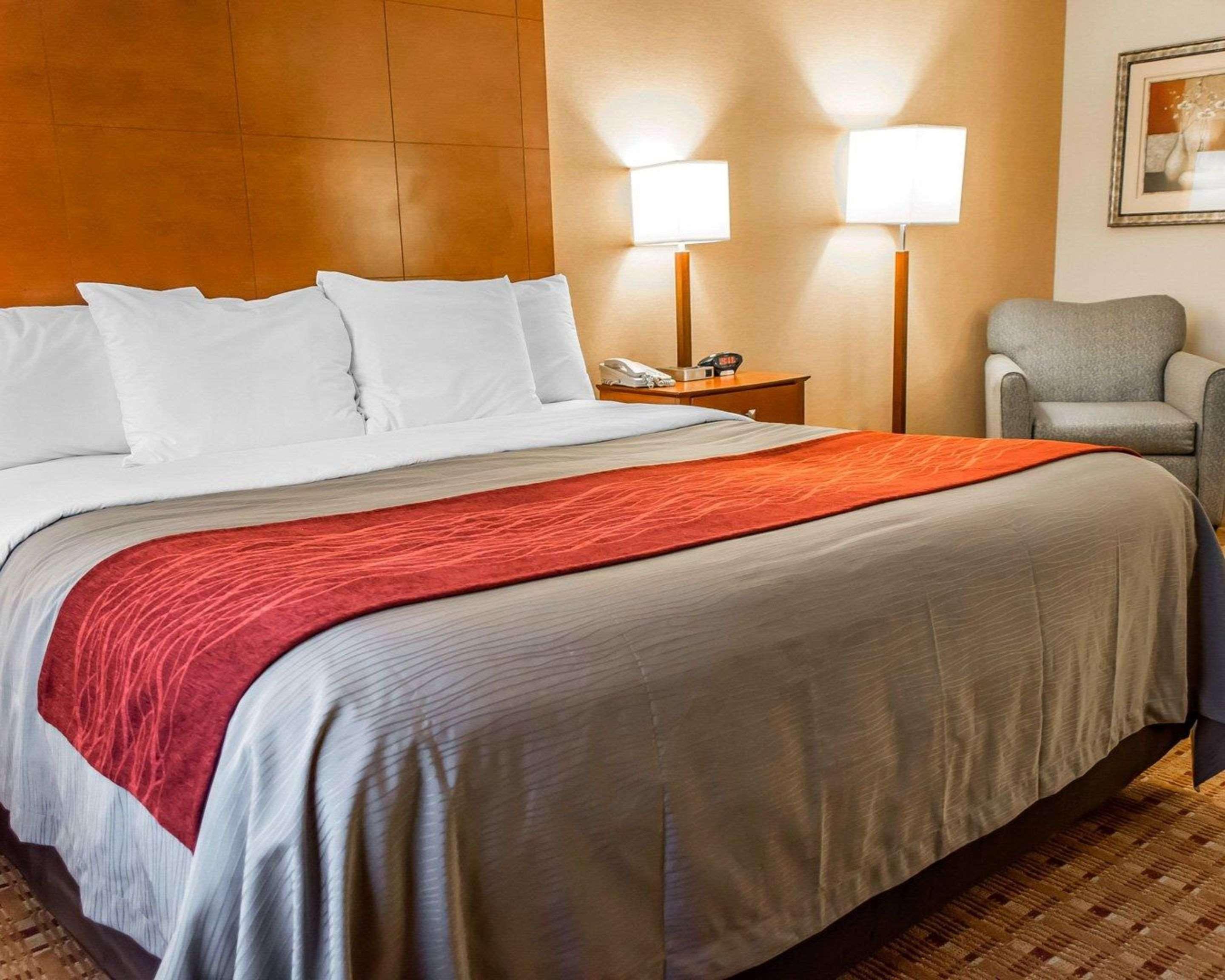 Comfort Inn & Suites Franklin East Экстерьер фото