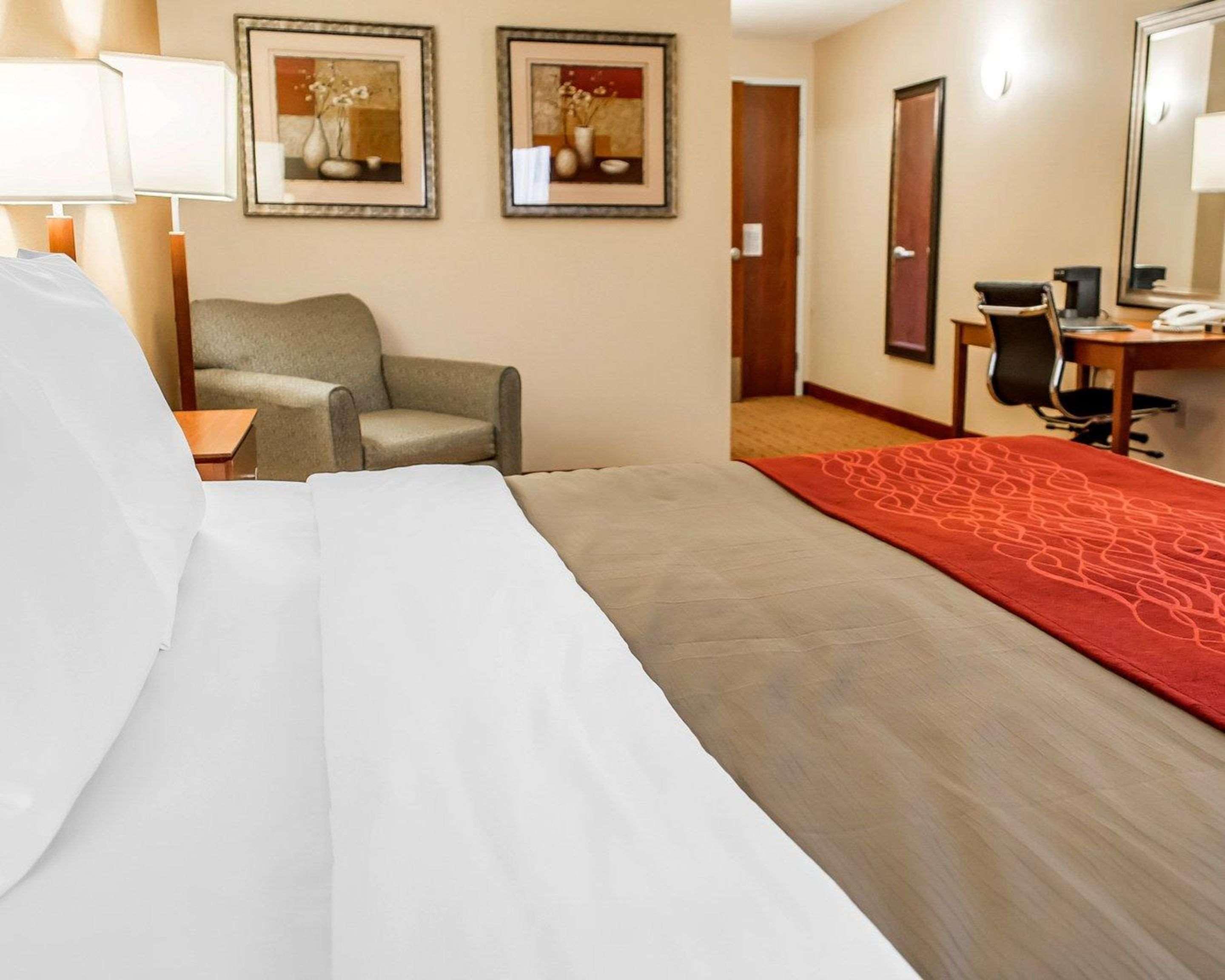 Comfort Inn & Suites Franklin East Экстерьер фото