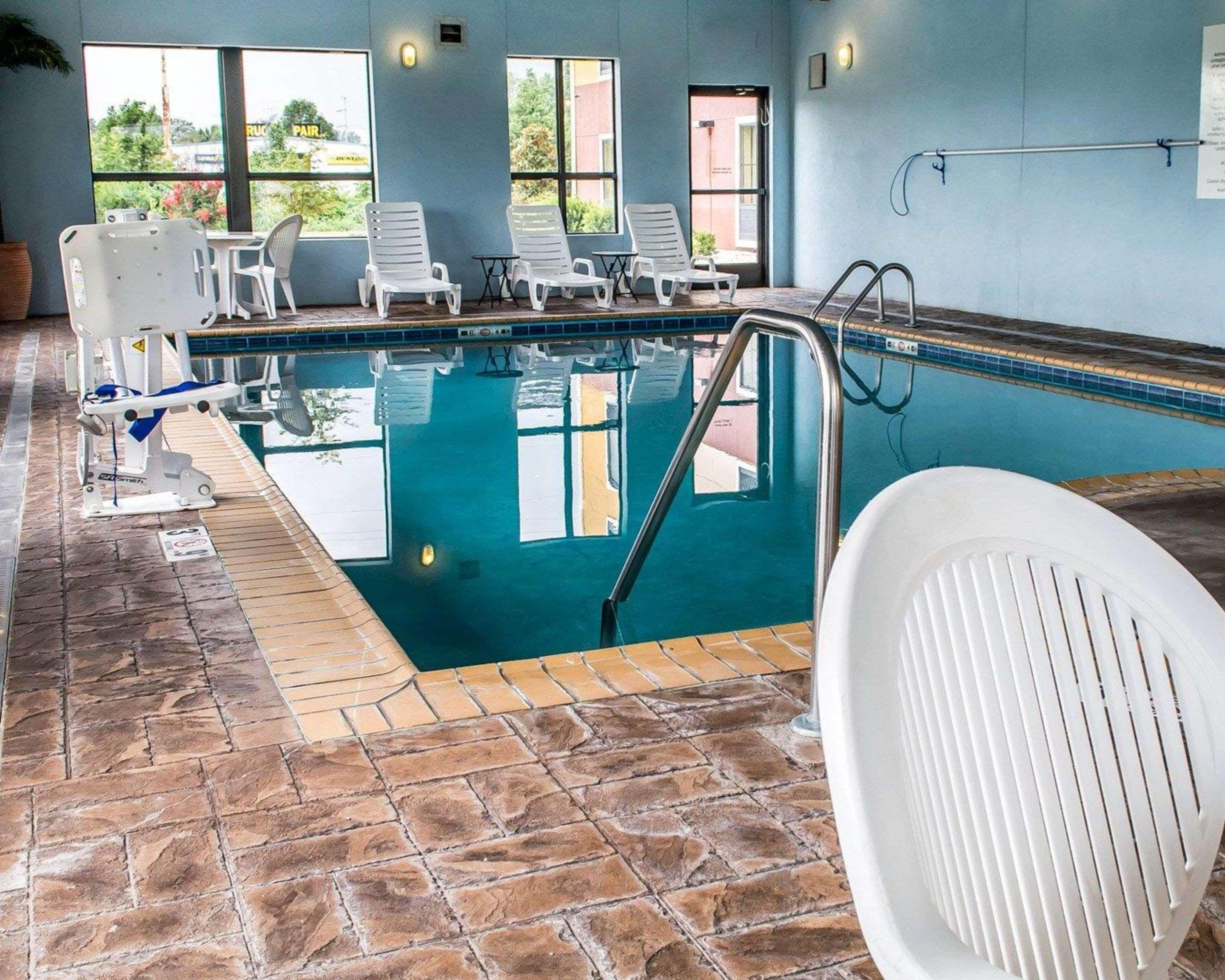 Comfort Inn & Suites Franklin East Экстерьер фото
