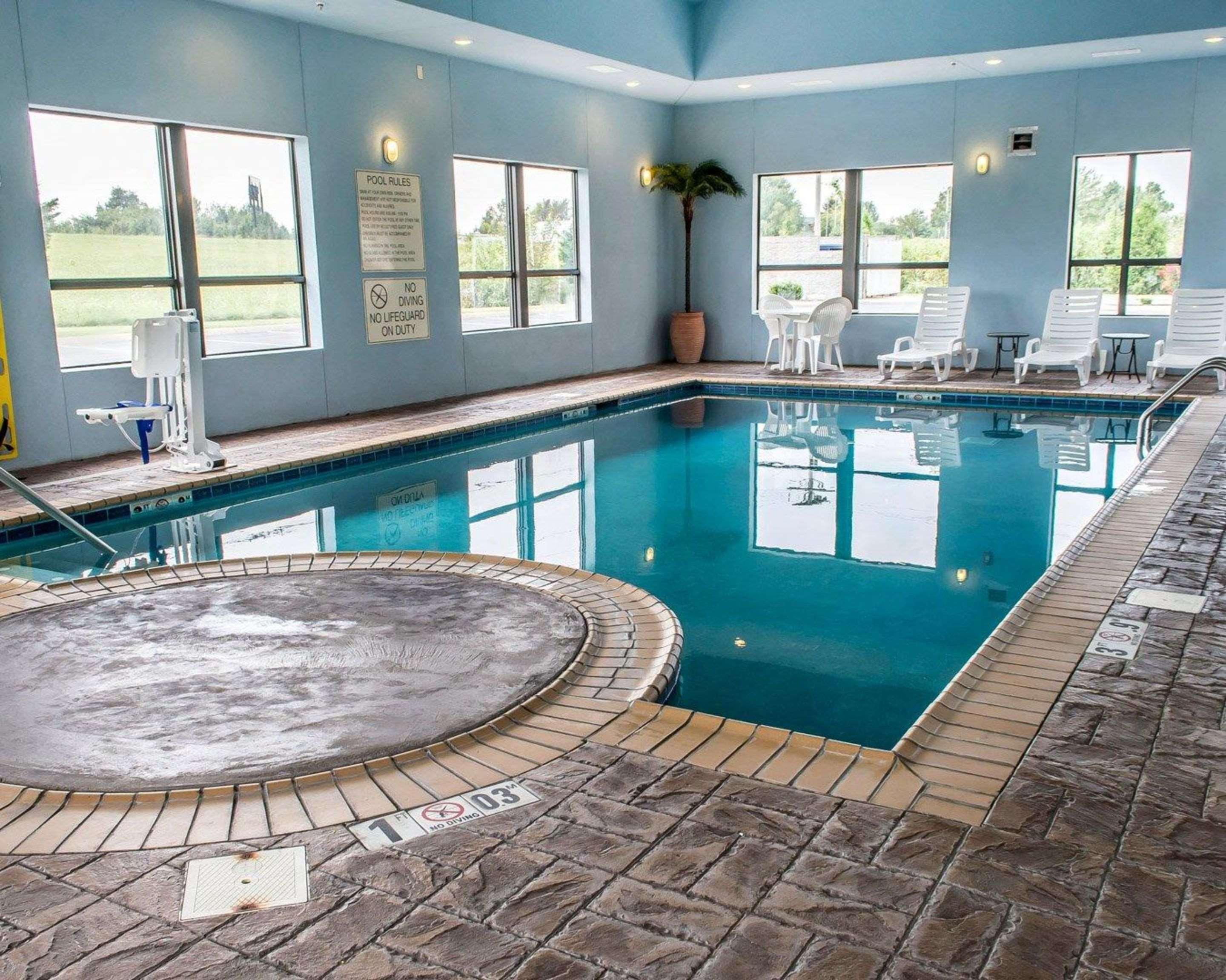 Comfort Inn & Suites Franklin East Экстерьер фото