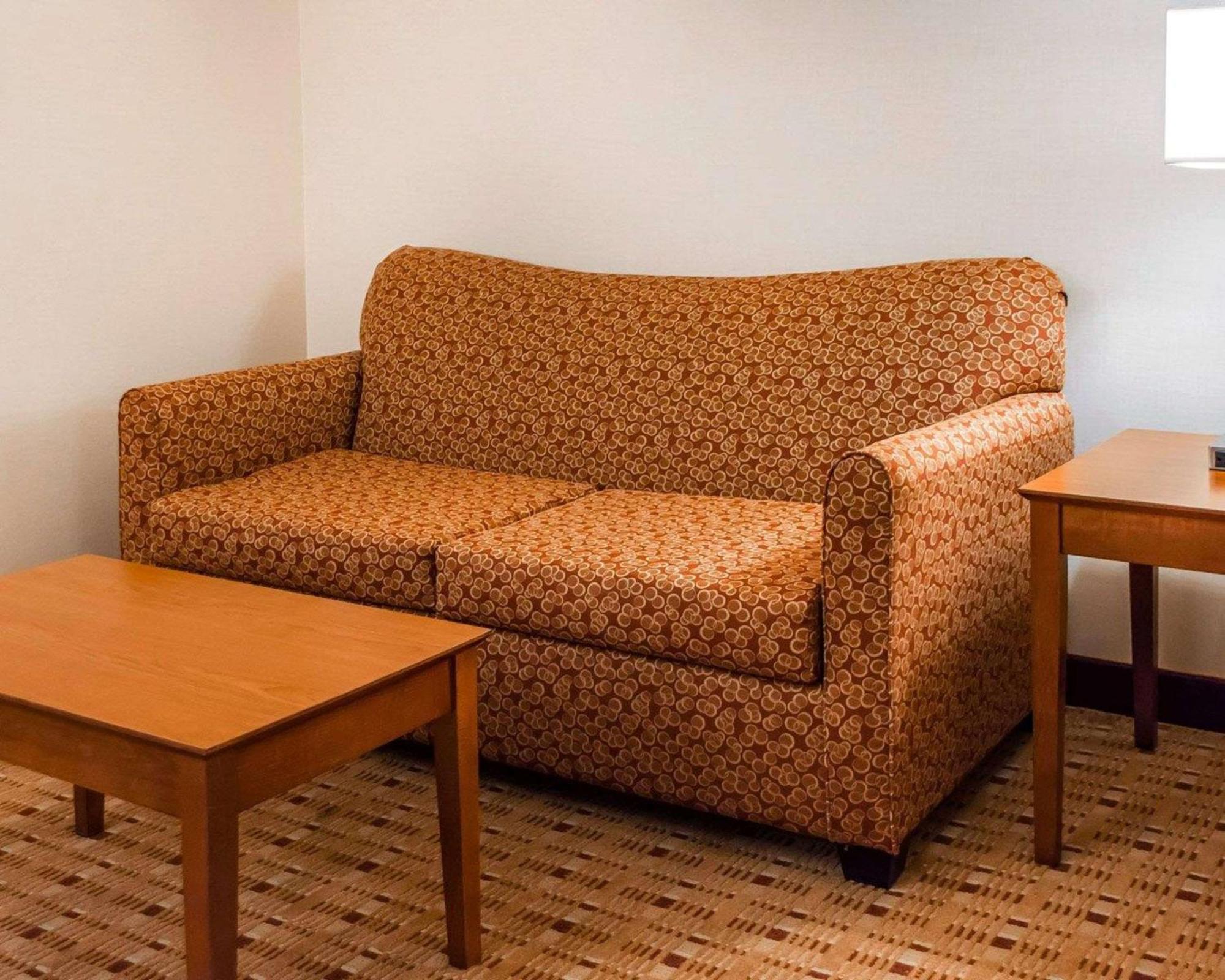 Comfort Inn & Suites Franklin East Экстерьер фото