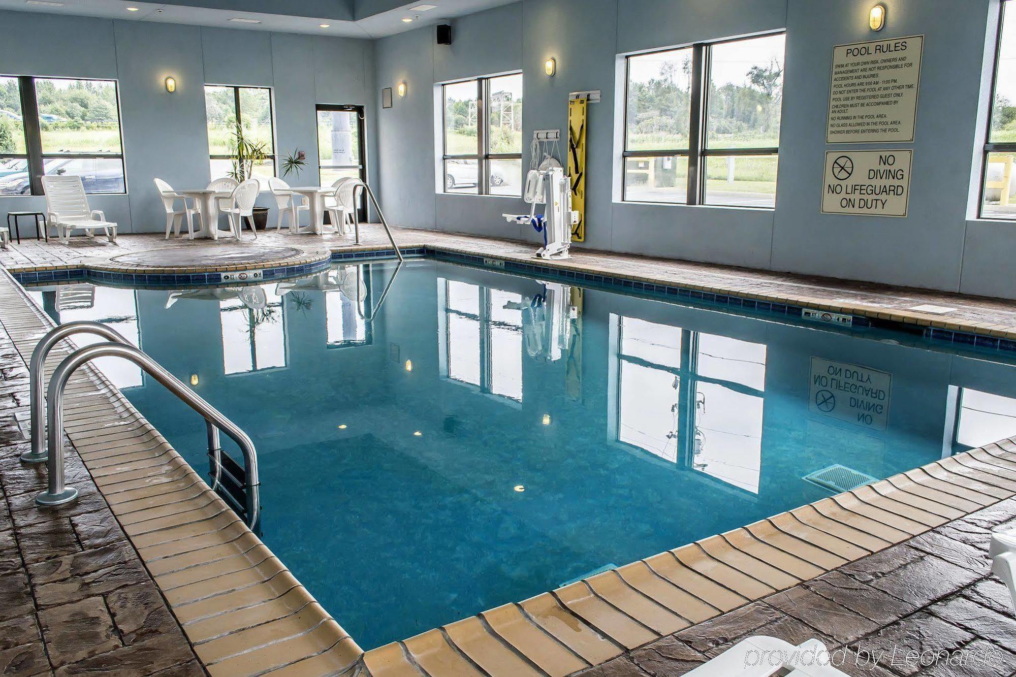 Comfort Inn & Suites Franklin East Экстерьер фото