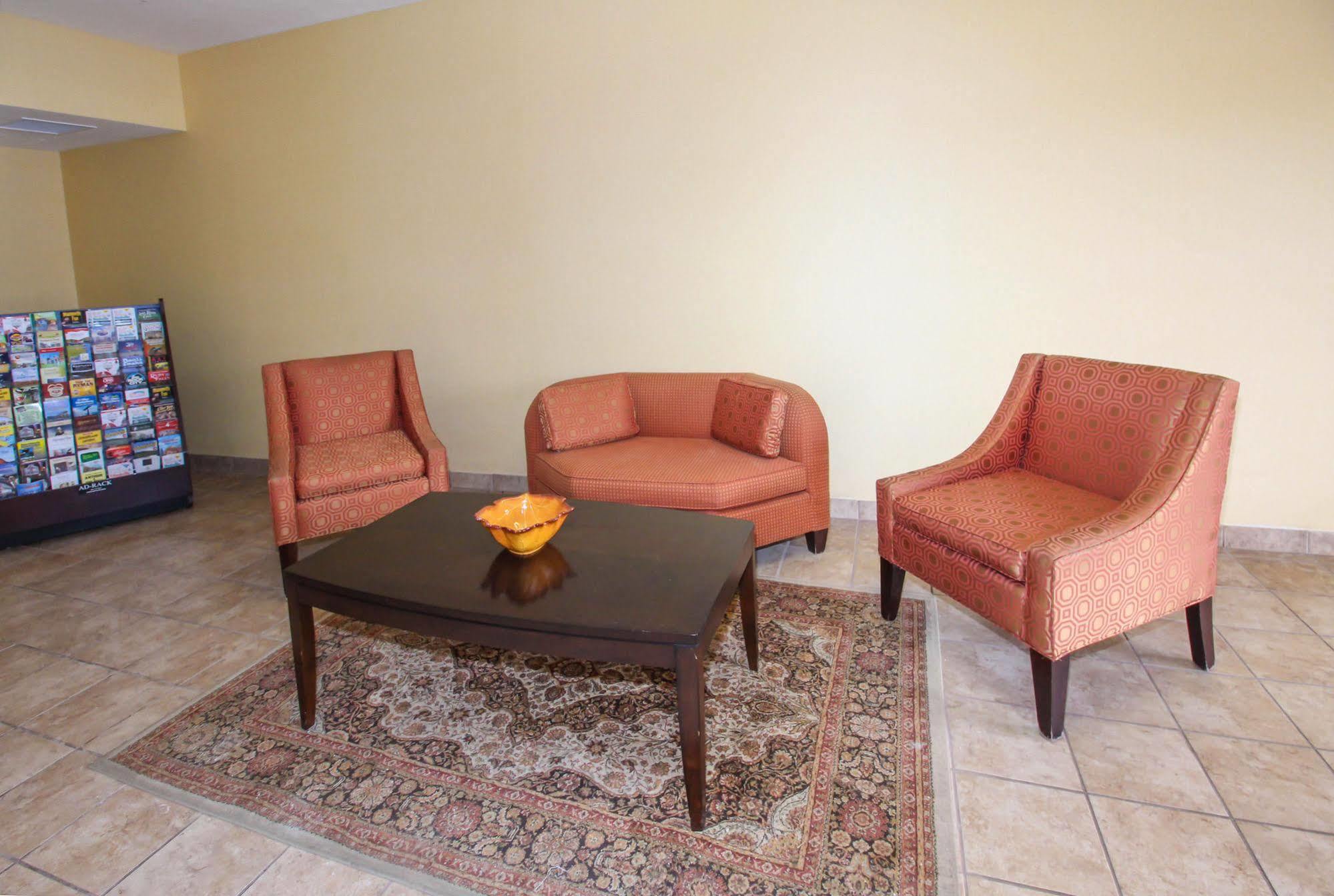 Comfort Inn & Suites Franklin East Экстерьер фото